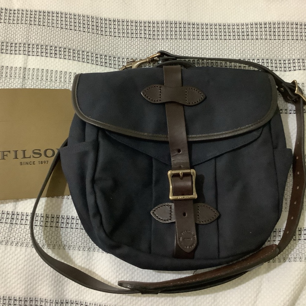 Sold Filson Field Bag Unfailing Good Seattle USA - Picture 1 of 14